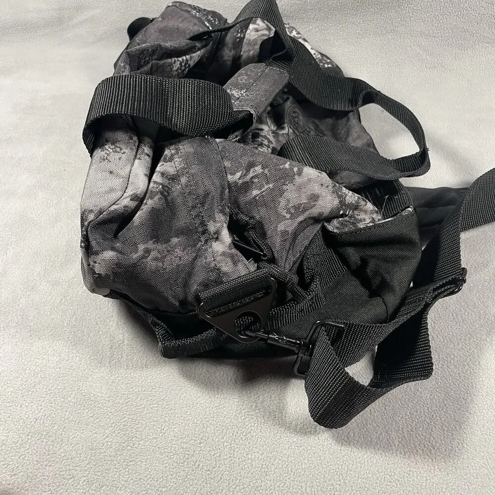Bass Pro Shop Outfitters Duffle Bag Small Travel Outdoors Black Gray Preowned